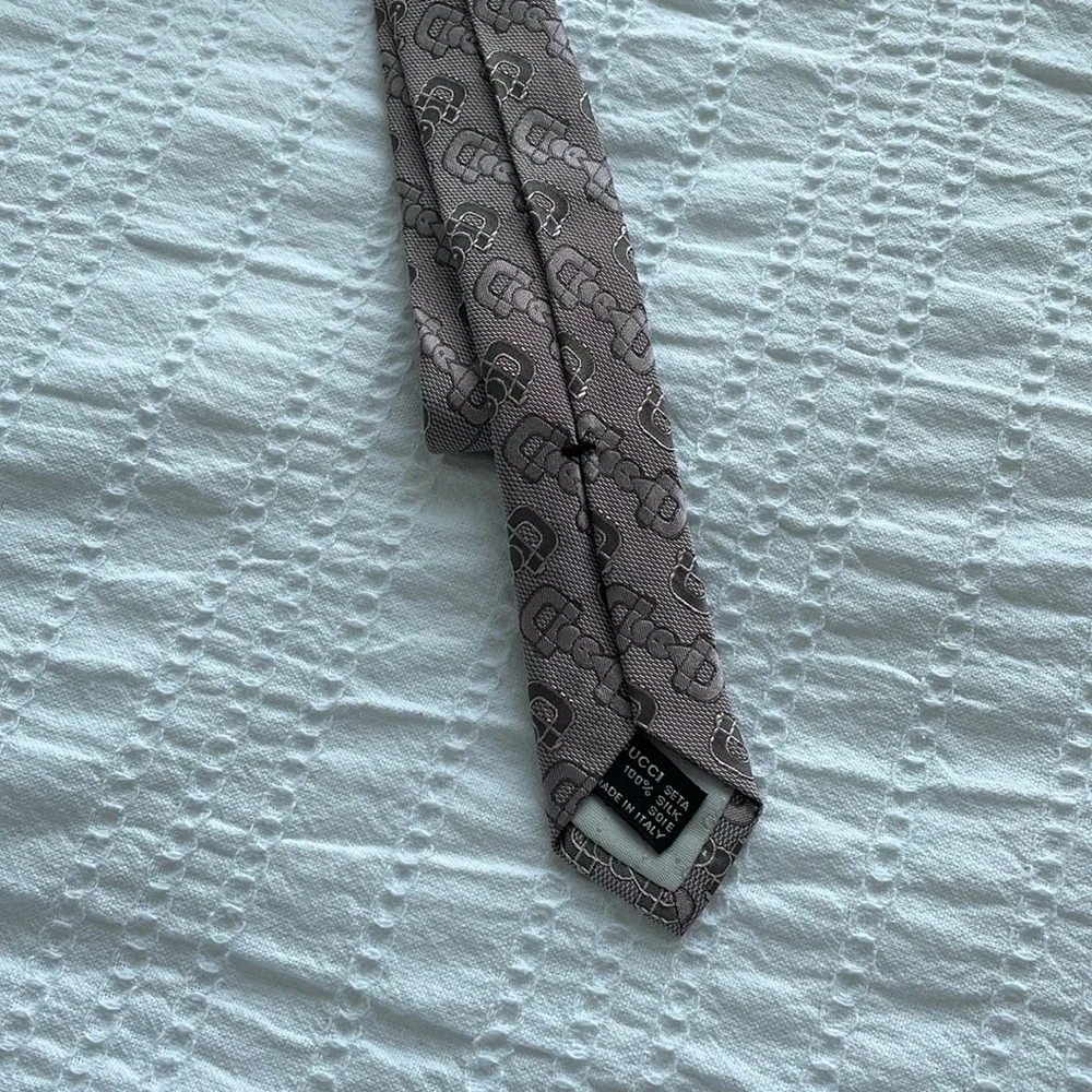 Vintage Gucci silk tie - Picture 3 of 4